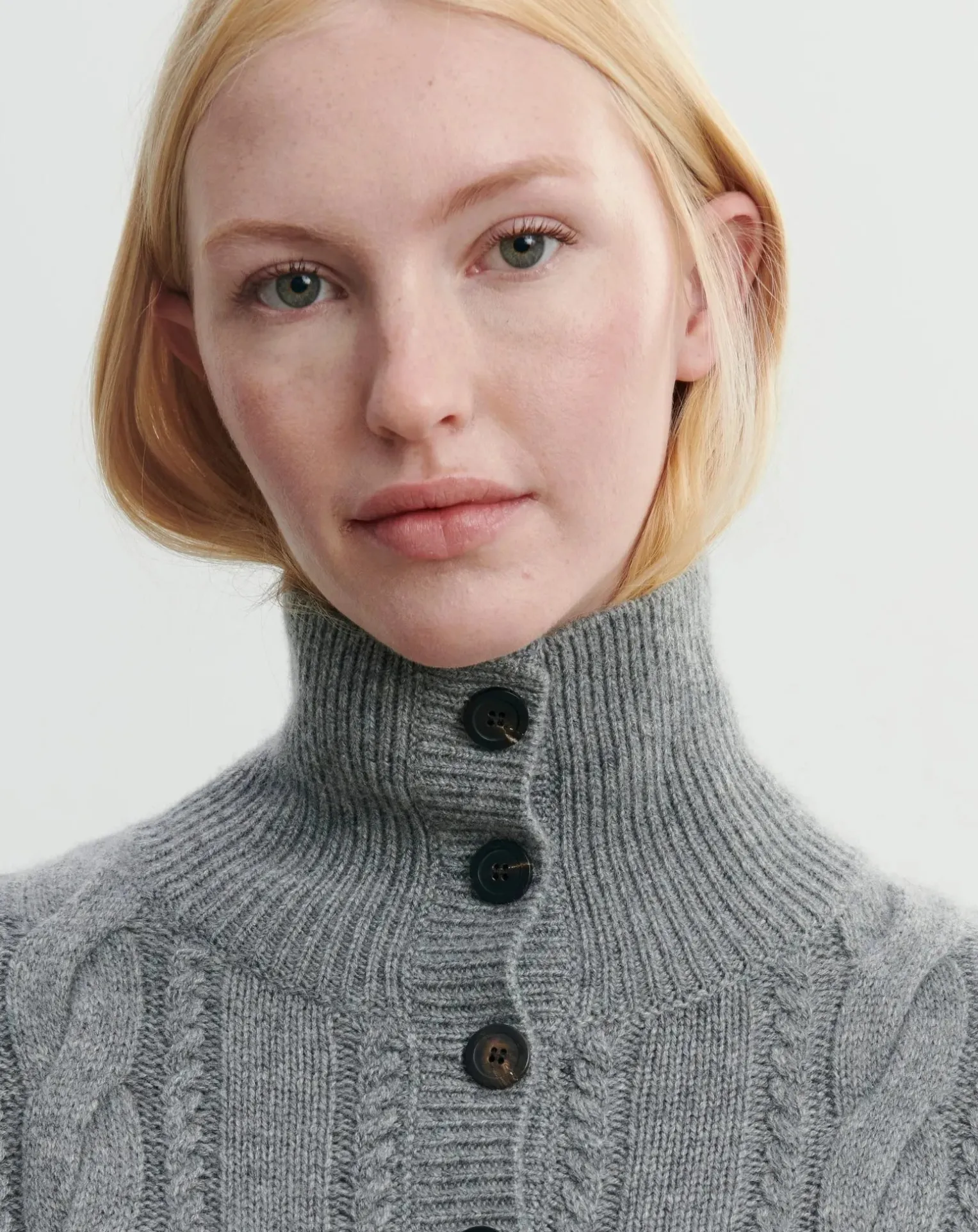 Cashmere Buttoned Twisted Plastron