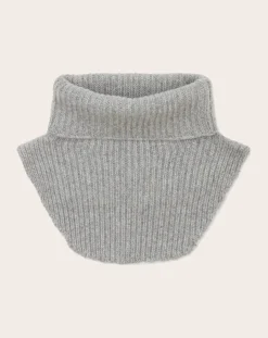Cashmere collar