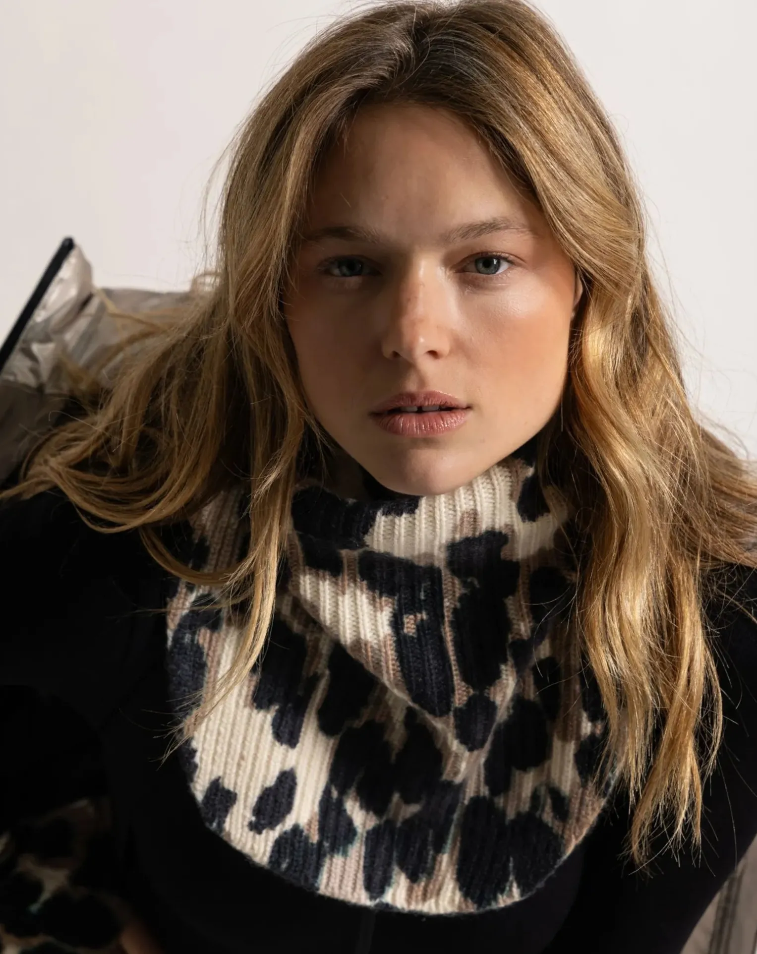 Cashmere collar