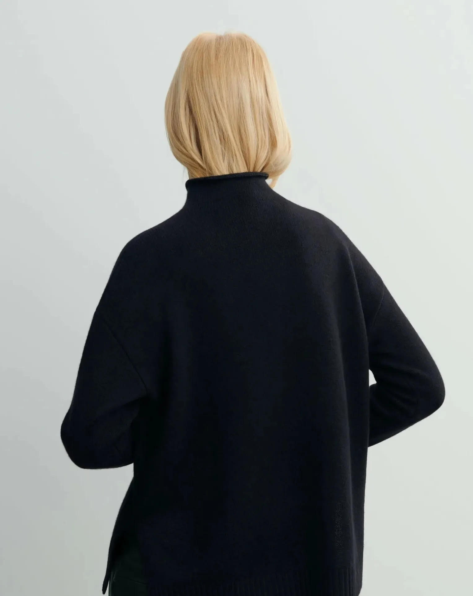 Cashmere High Neck Sweater