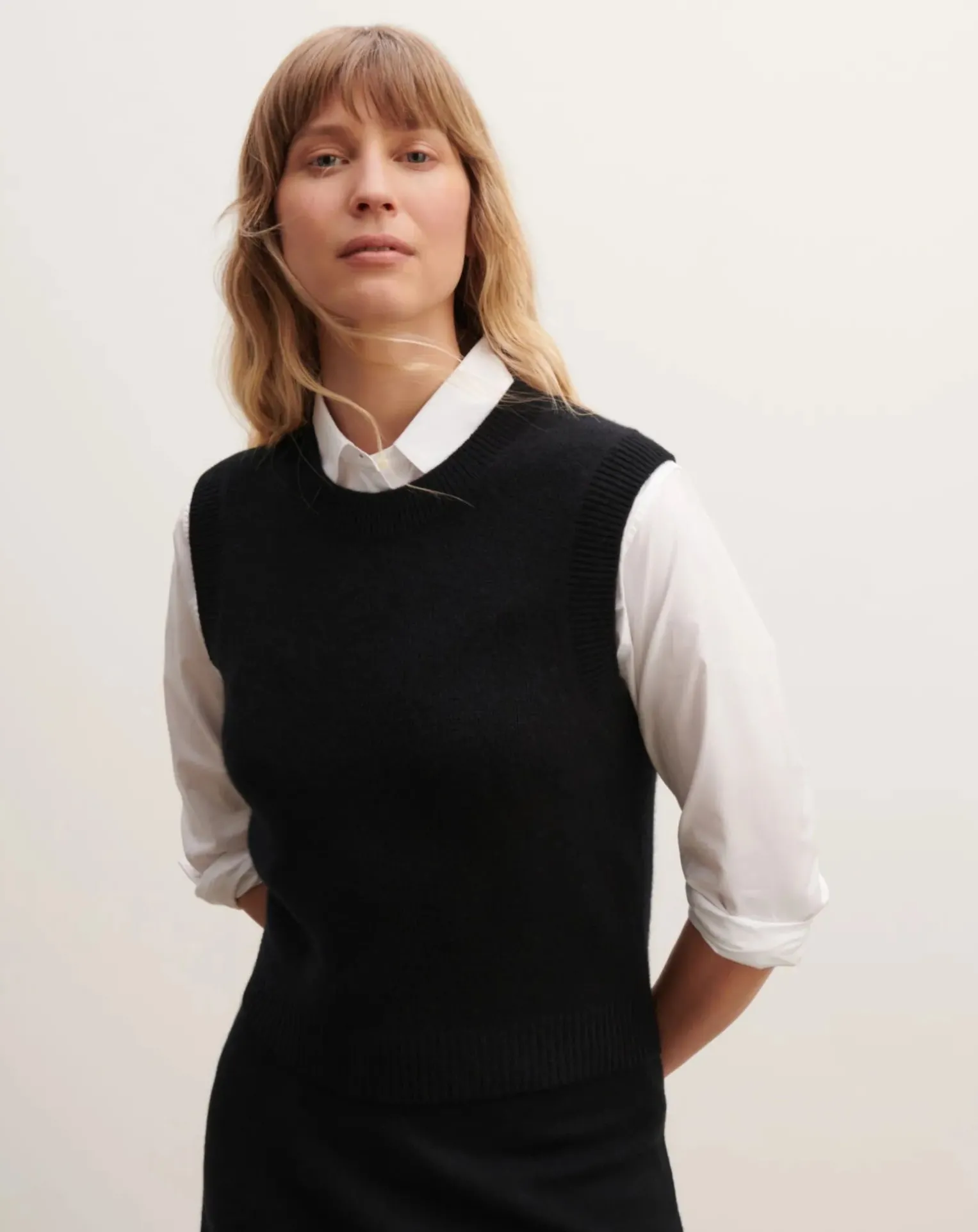 Cashmere Sleeveless Round Neck Sweater