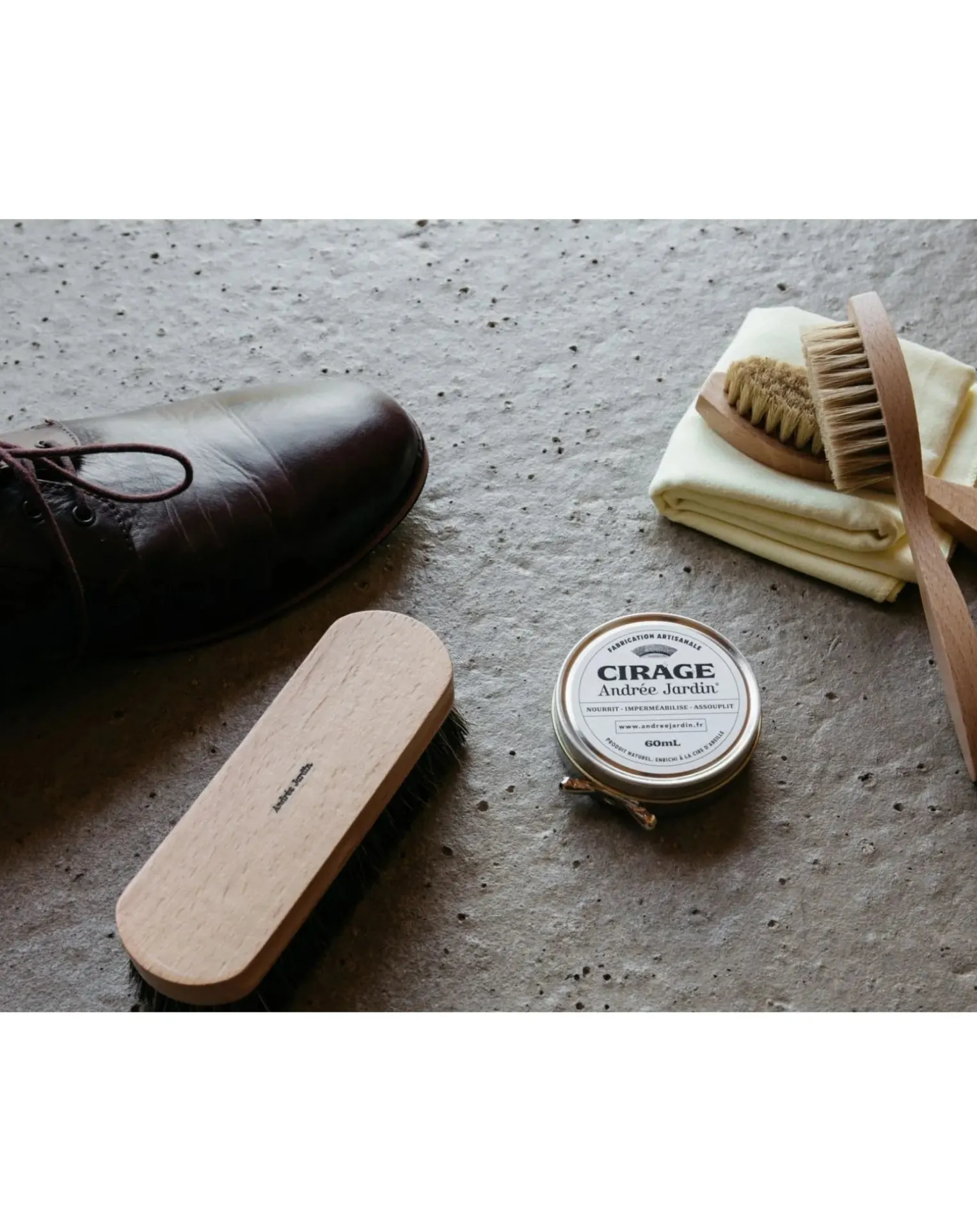 Coffret cirage à chaussures