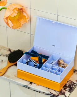 Colour storage box