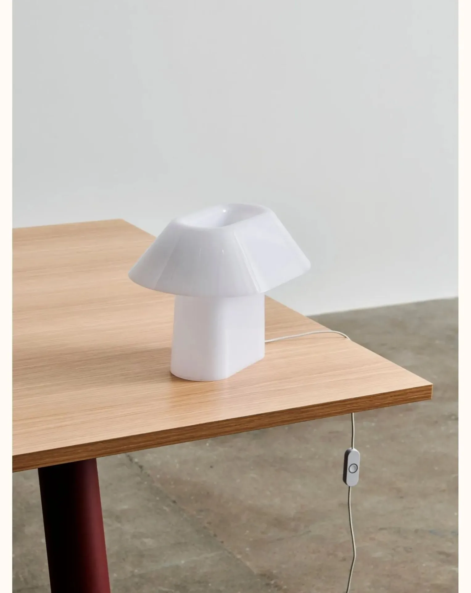 Drome table lamp