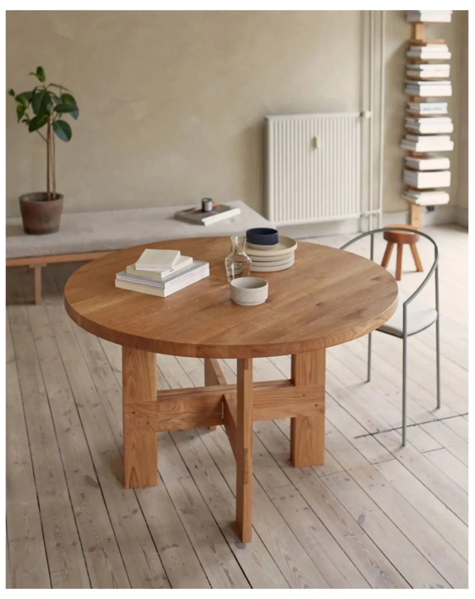 Farmhouse Round Wooden Table