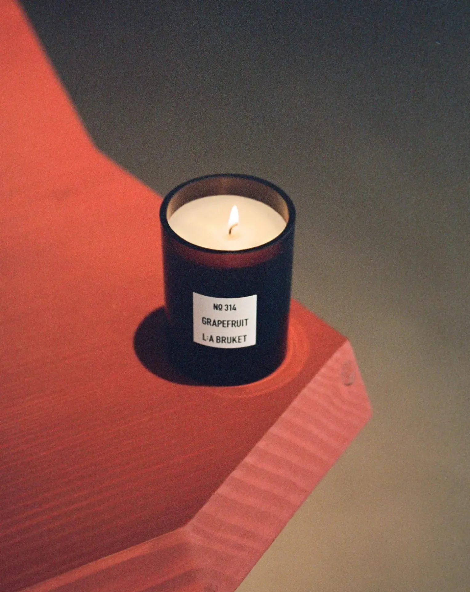 Grapefruit scented candle - 260g