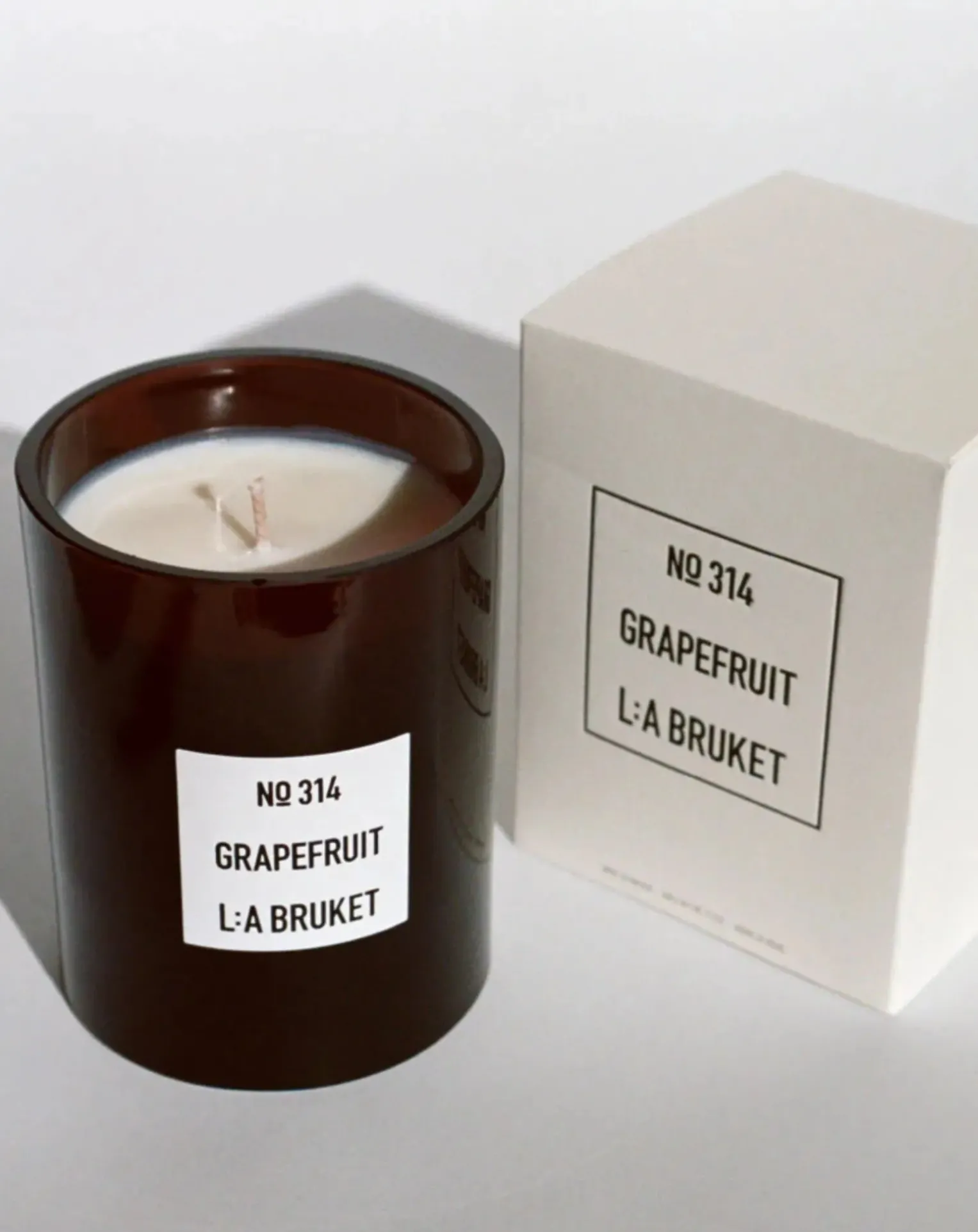Grapefruit scented candle - 260g