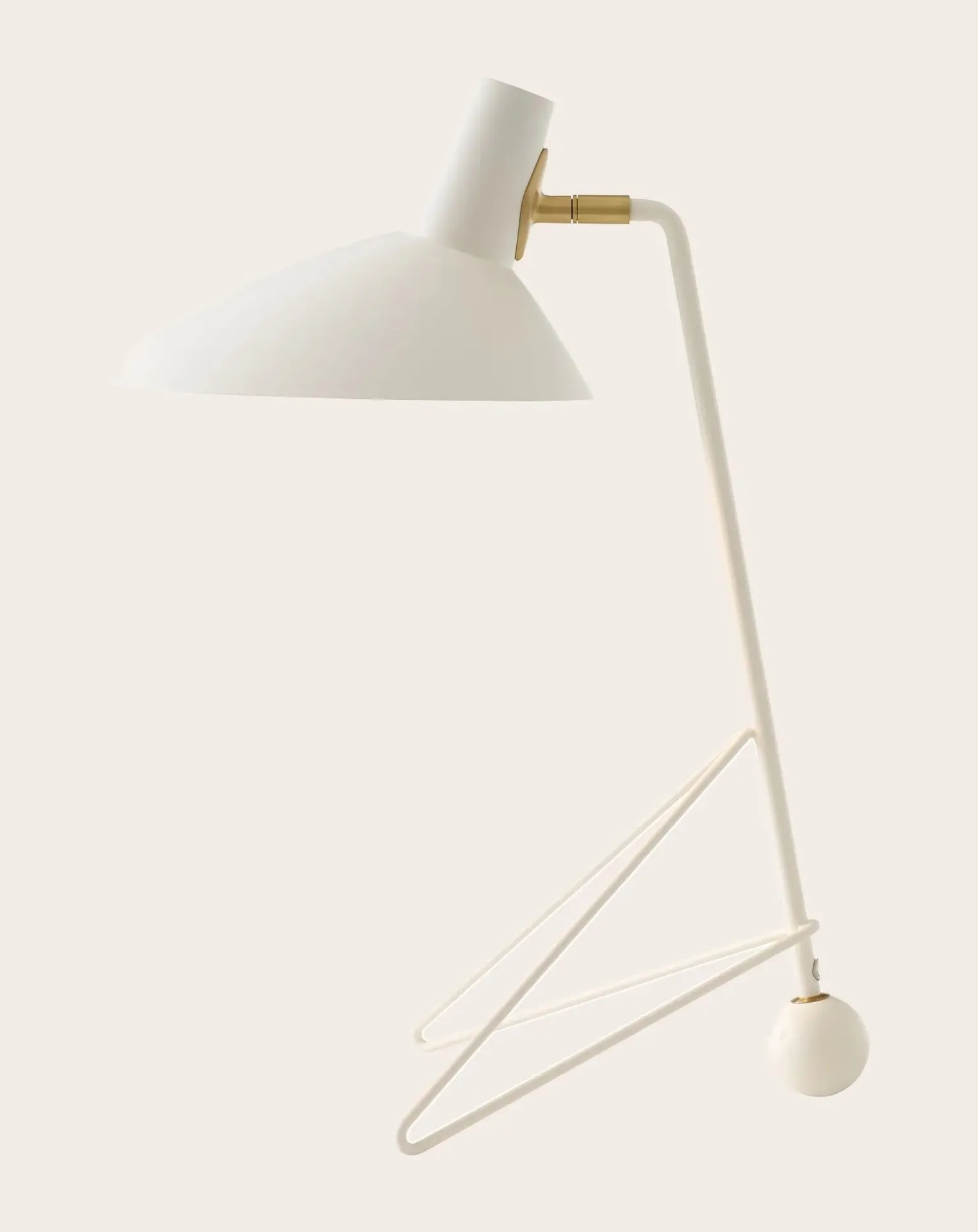 HM9 Tripod table lamp, Hvidt & Mølgaard