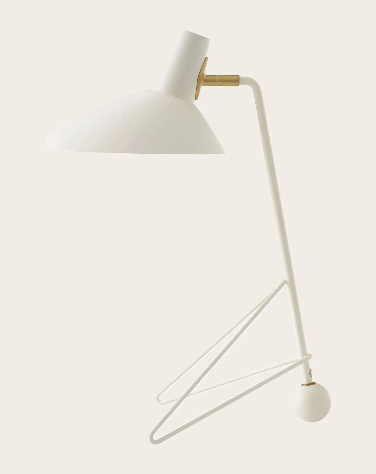 HM9 Tripod table lamp, Hvidt & Mølgaard