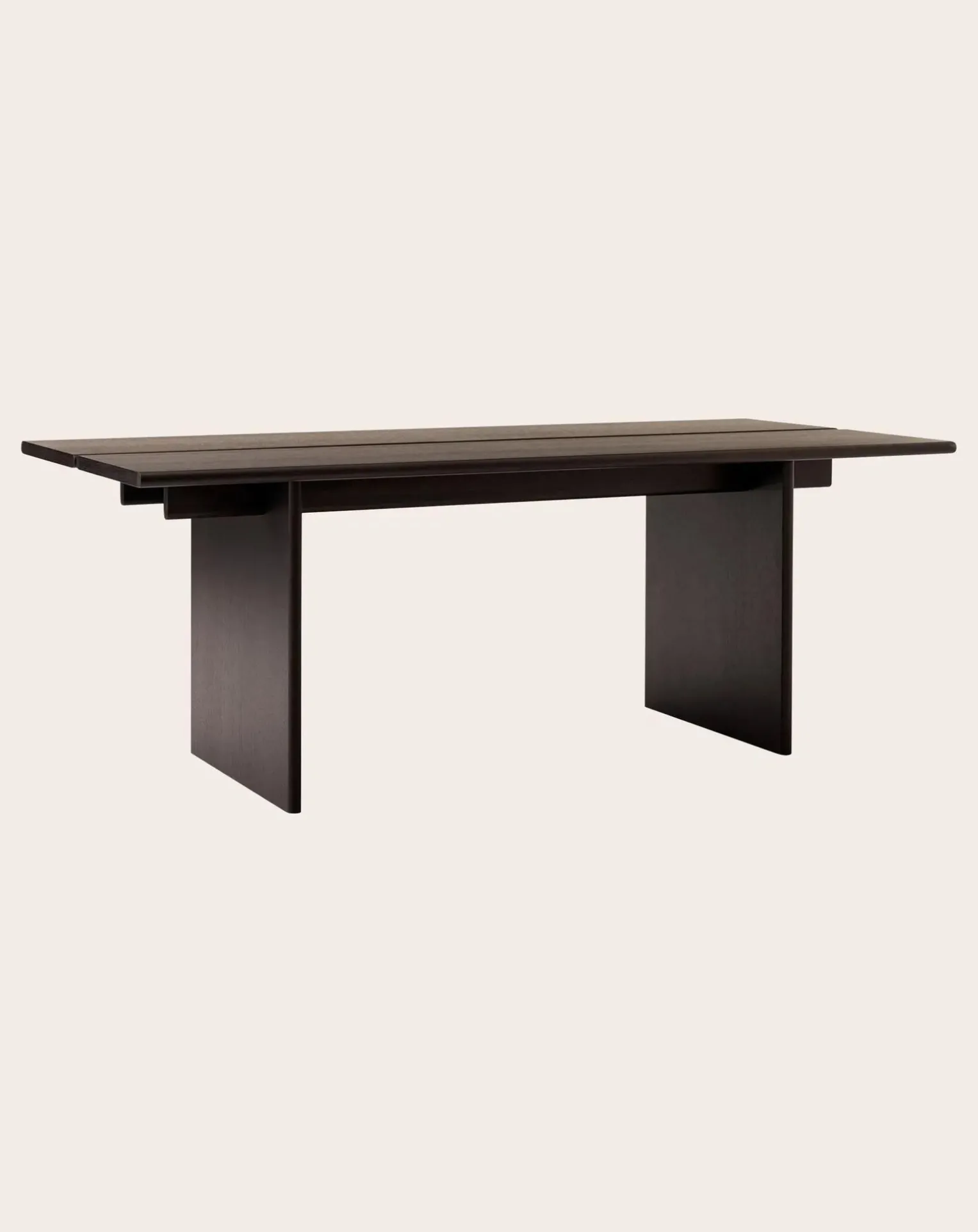 Ita OS1 dining table