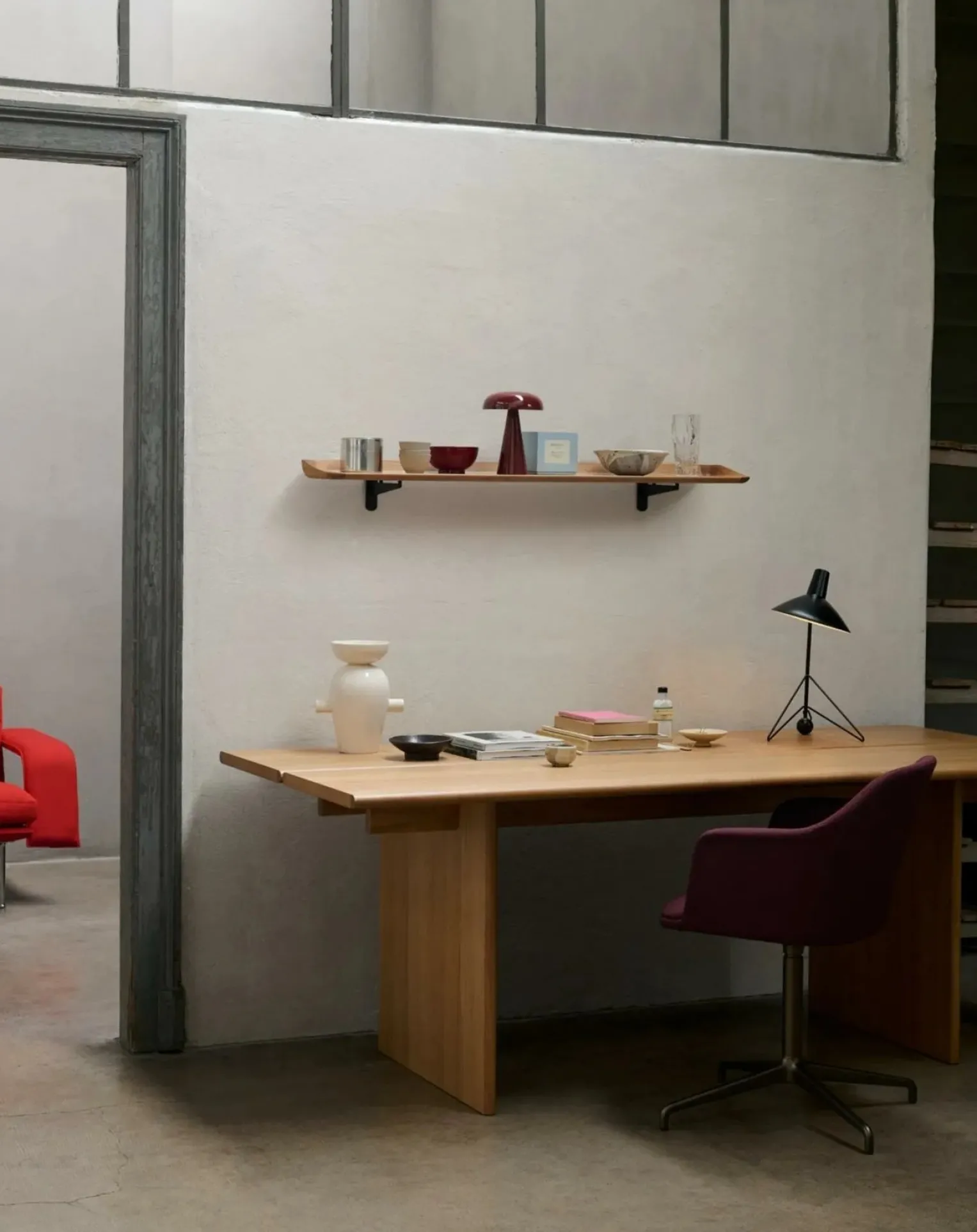 Ita OS1 dining table