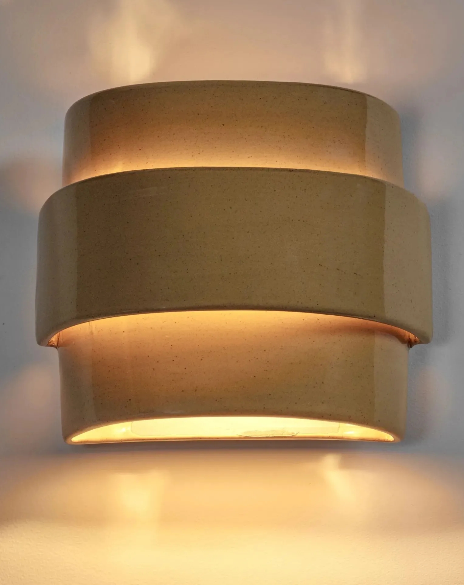 Jame wall lamp