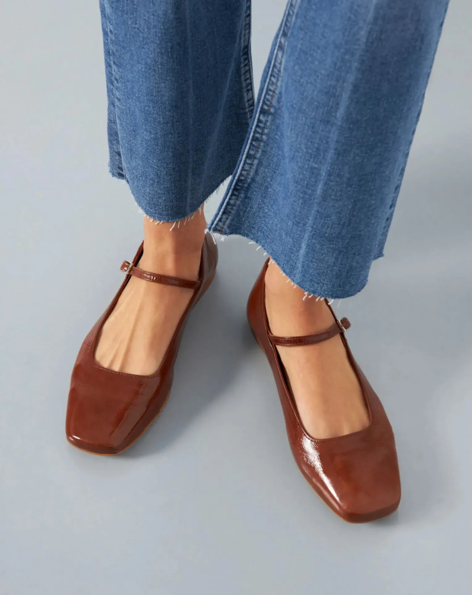 Julieta patent ballerinas