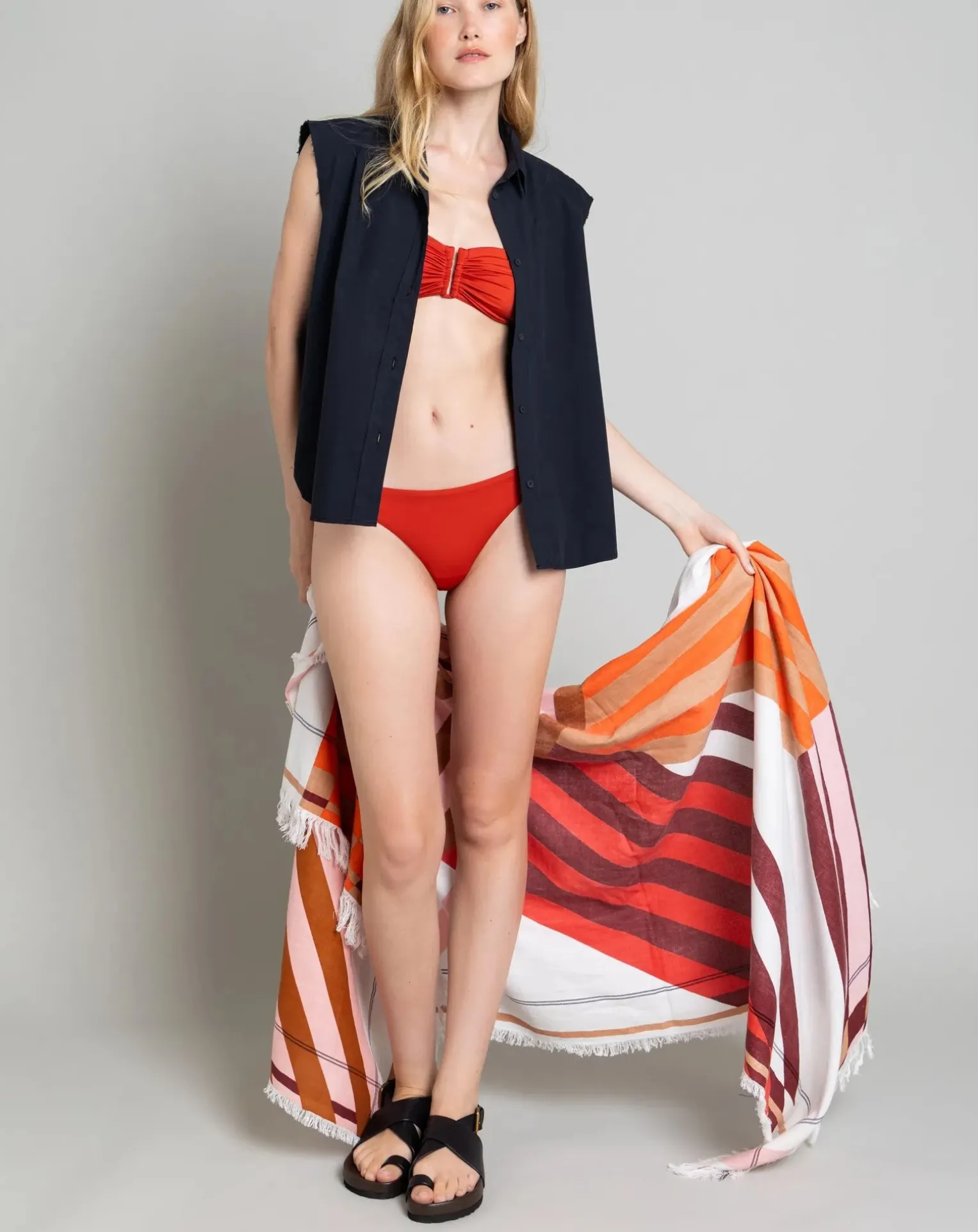 Laura Sleeveless Shirt