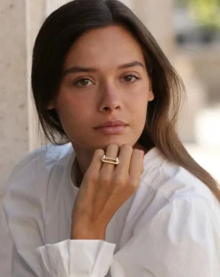 L'Insolite gold-plated ring