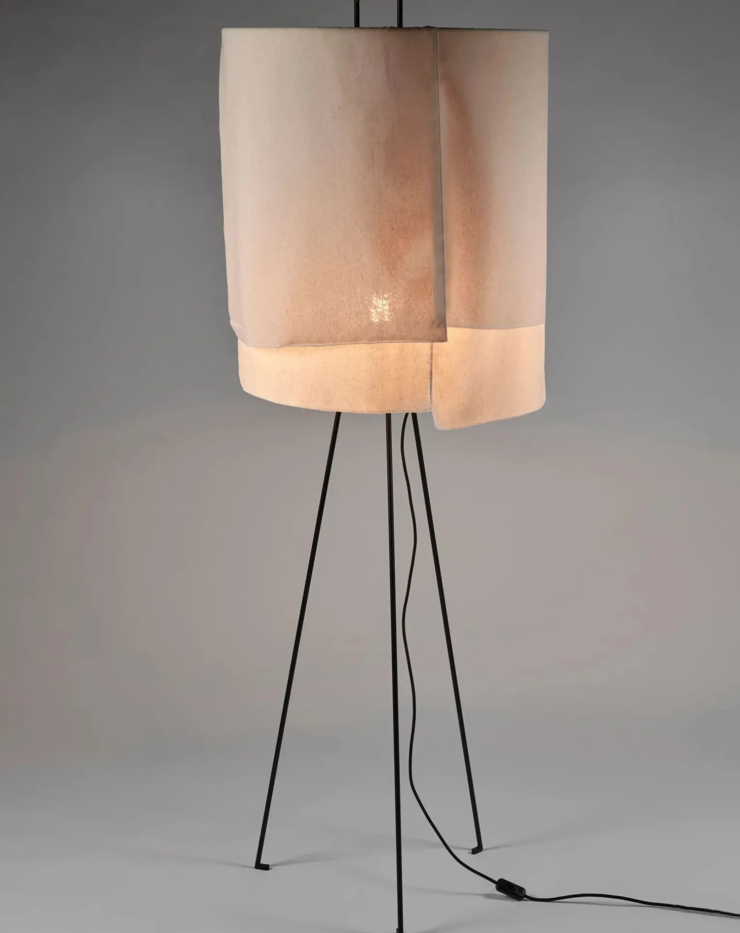 Nomad floor lamp
