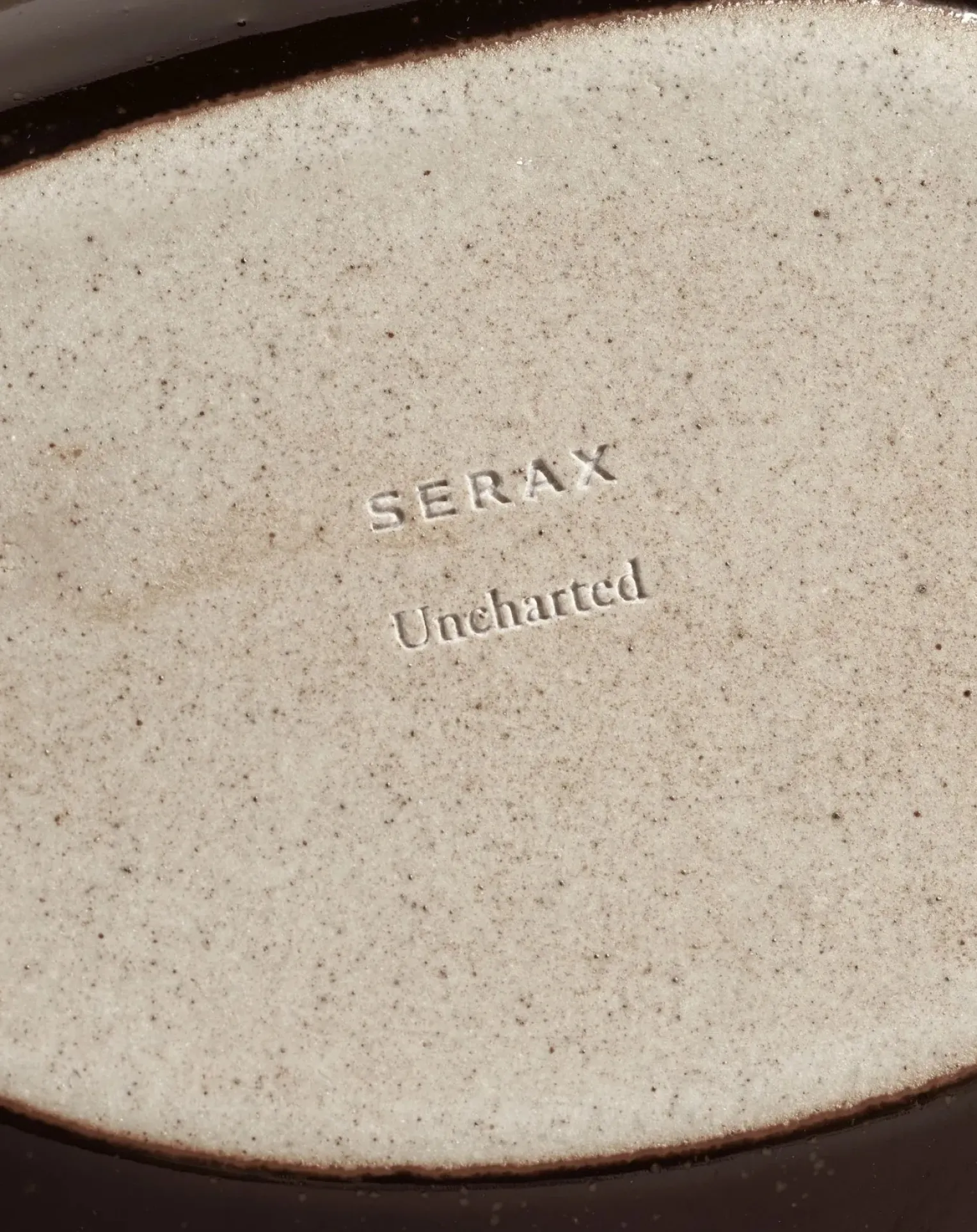 Out of lines plates, Uncharted - Set of 2