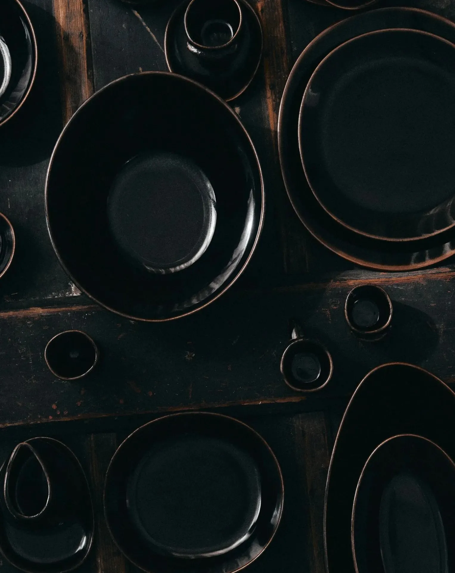 Out of lines soup plates, Uncharted - Set of 2