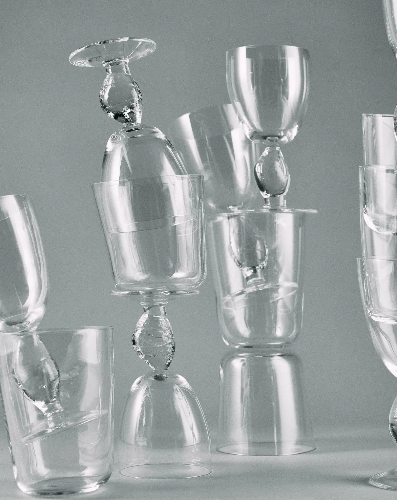 Out of lines wine glasses, Uncharted - Set of 4