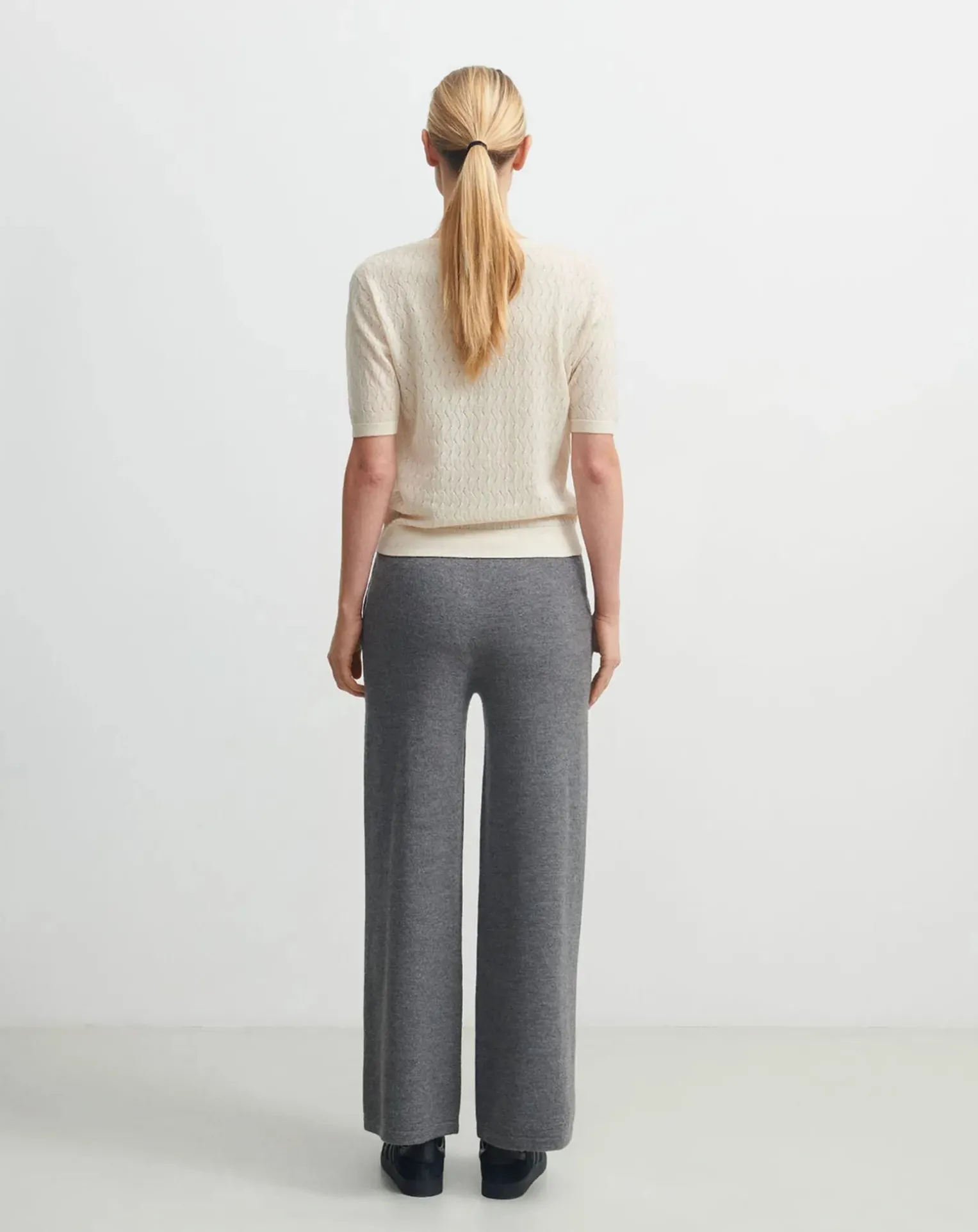 Pointelle Fine Knit Merino Wool Sweater - Women's Collection