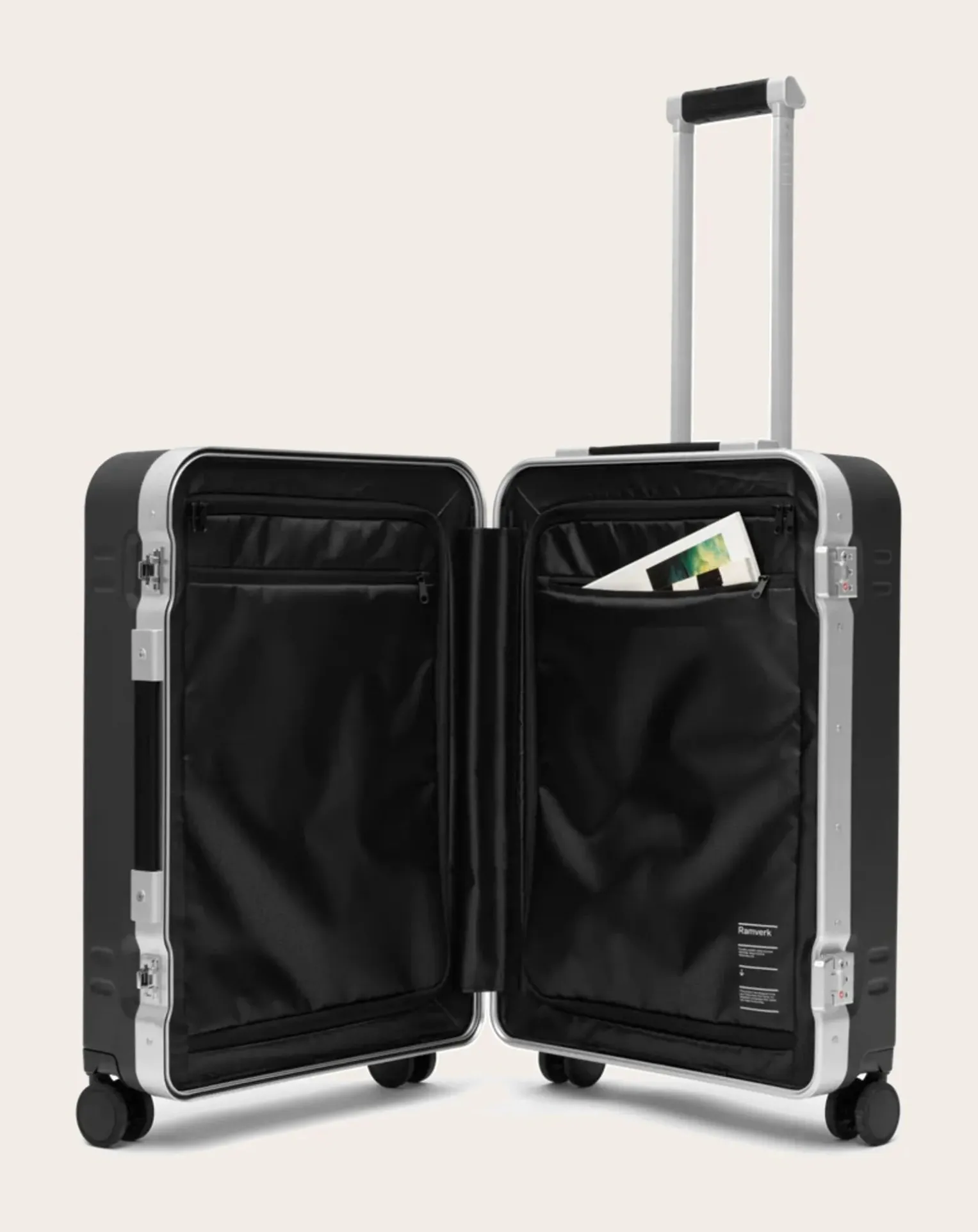 Ramverk Pro Check-In Luggage Medium-Polyester