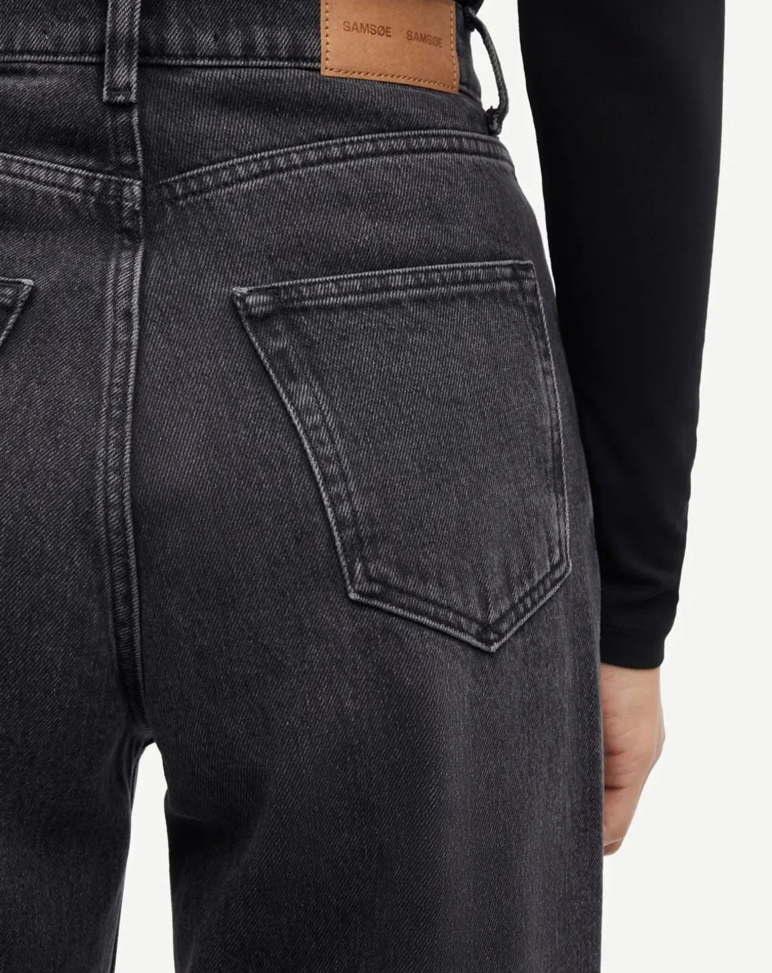 Rebecca high-waisted jeans in cotton