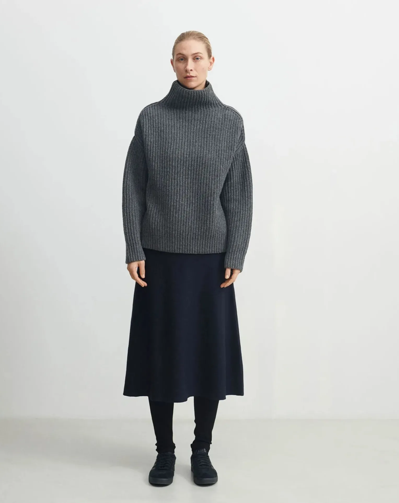 Rib Lamb Wool Sweater - Women's Collection