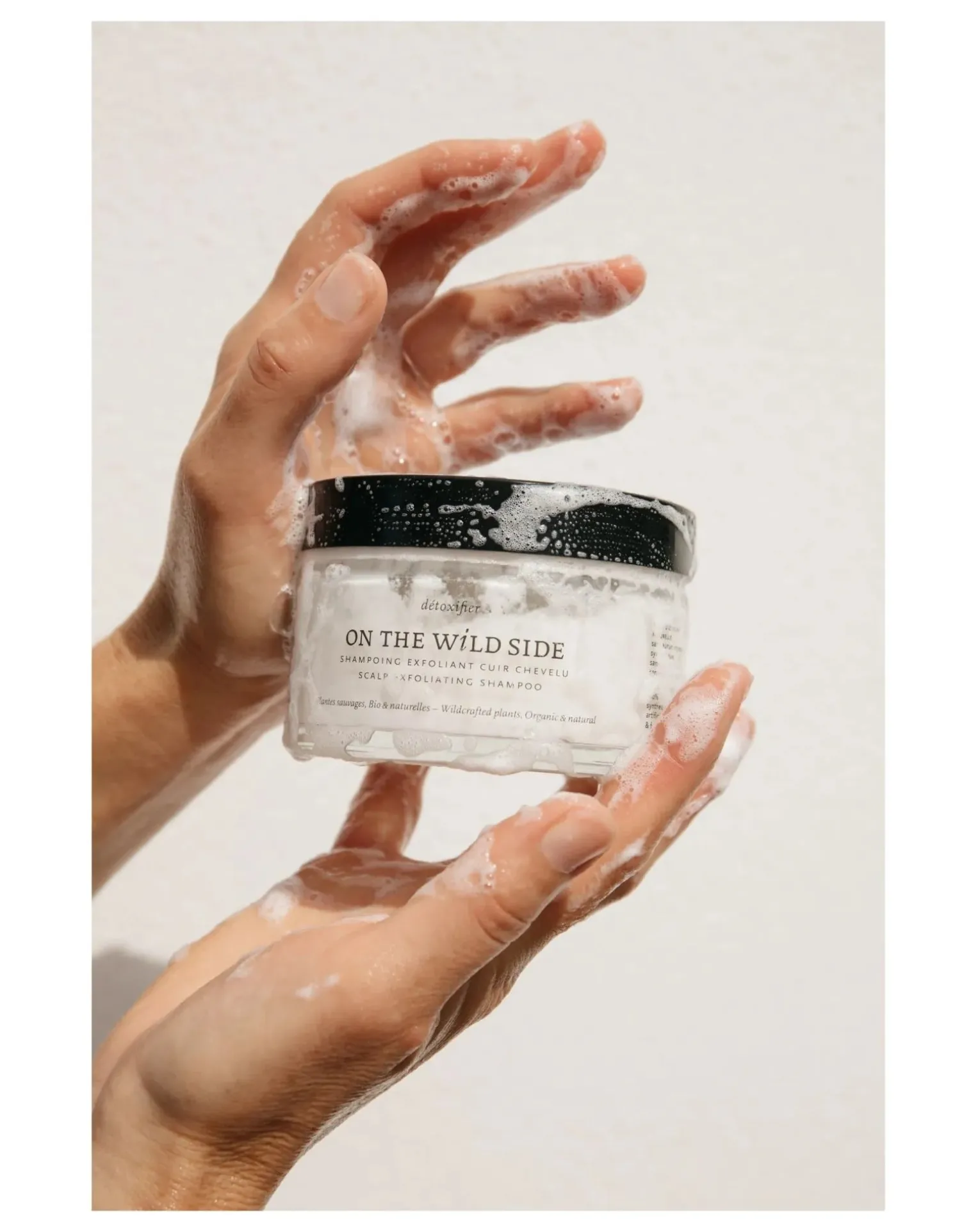 Scalp exfoliating shampoo - 200 ml