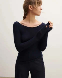 Seamless Cashmere Ultrafine Crewneck Sweater