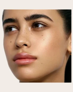 Solar Radiance moisturizing cream illuminator