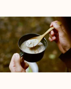 Tasse en émail Foris