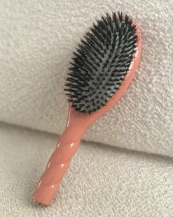 The Essential N°02 Hairbrush - Care & Detangling