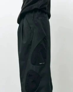 Wide-leg pants