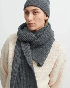 Wool hat - Women's collection